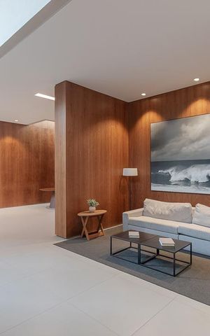 Apartamento à venda com 131m², 2 quartos e 2 vagas Apartamento à venda com 131m², 2 quartos e 2 vagasHall de Entrada