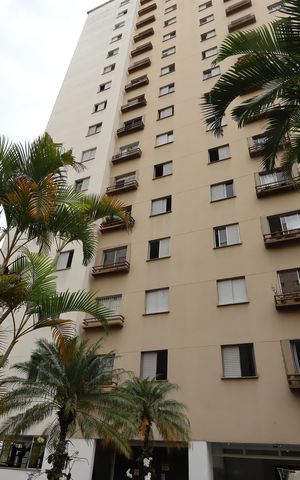 Apartamento à venda com 70m², 3 quartos e 2 vagasFachada