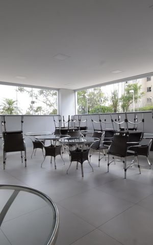Apartamento à venda com 70m², 3 quartos e 2 vagasÁrea comum - Salão de festas