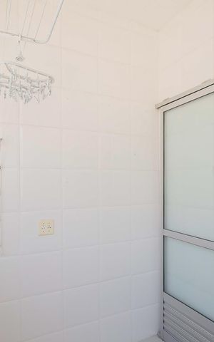 Apartamento à venda com 42m², 1 quarto e 2 vagas Apartamento à venda com 42m², 1 quarto e 2 vagasÁrea de Serviço