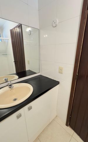 Casa para alugar com 5000m², 6 quartos e 10 vagasBanheiro 5