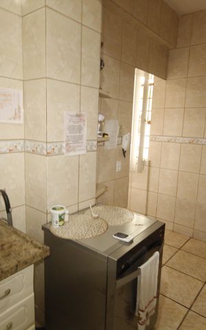 Casa à venda com 280m², 6 quartos e 2 vagascozinha