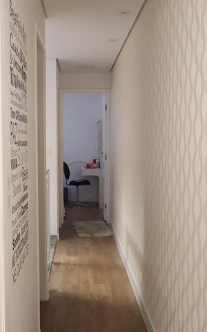 Casa à venda com 120m², 3 quartos e 2 vagasCorredor