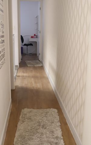 Casa à venda com 120m², 3 quartos e 2 vagasCorredor
