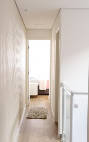 Casa à venda com 120m², 3 quartos e 2 vagasCorredor