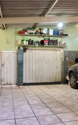 Casa à venda com 360m², 3 quartos e 2 vagas