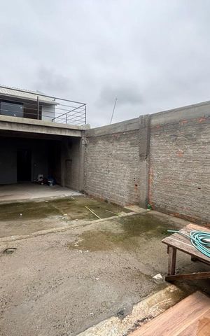 Casa à venda com 80m², 2 quartos e 3 vagas