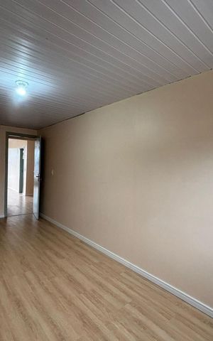 Casa à venda com 80m², 2 quartos e 3 vagas