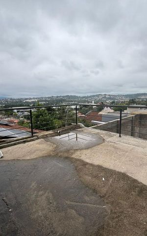 Casa à venda com 80m², 2 quartos e 3 vagas