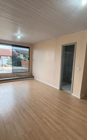Casa à venda com 80m², 2 quartos e 3 vagas