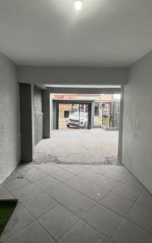 Casa à venda com 80m², 2 quartos e 3 vagas