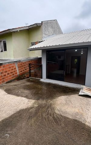 Casa à venda com 80m², 2 quartos e 3 vagas