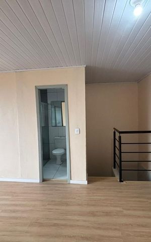 Casa à venda com 80m², 2 quartos e 3 vagas