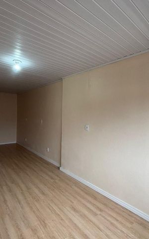 Casa à venda com 80m², 2 quartos e 3 vagas