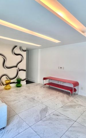 Apartamento à venda com 170m², 2 quartos e 2 vagas Apartamento à venda com 170m², 2 quartos e 2 vagasSala