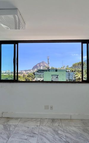 Apartamento à venda com 170m², 2 quartos e 2 vagas Apartamento à venda com 170m², 2 quartos e 2 vagasSuíte 2