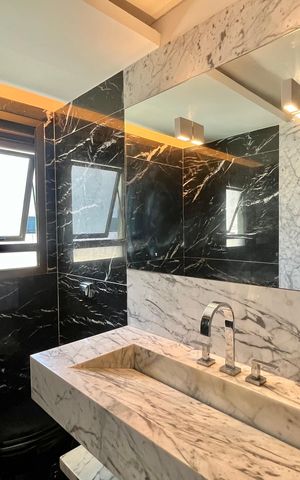 Apartamento à venda com 170m², 2 quartos e 2 vagas Apartamento à venda com 170m², 2 quartos e 2 vagasBanheiro social