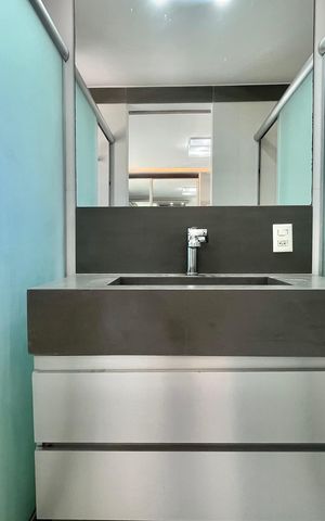 Apartamento à venda com 170m², 2 quartos e 2 vagas Apartamento à venda com 170m², 2 quartos e 2 vagasBanheiro da Suíte
