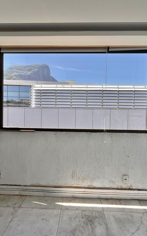 Apartamento à venda com 170m², 2 quartos e 2 vagas Apartamento à venda com 170m², 2 quartos e 2 vagasÁrea comum
