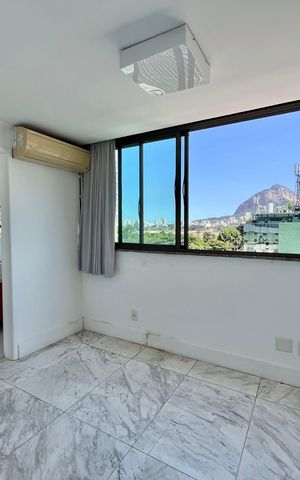 Apartamento à venda com 170m², 2 quartos e 2 vagas Apartamento à venda com 170m², 2 quartos e 2 vagasSuíte 2