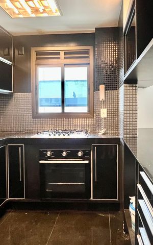 Apartamento à venda com 170m², 2 quartos e 2 vagas Apartamento à venda com 170m², 2 quartos e 2 vagasCozinha