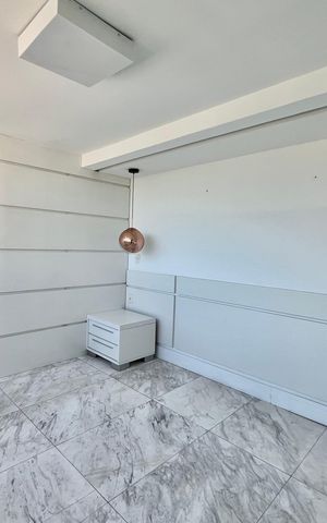 Apartamento à venda com 170m², 2 quartos e 2 vagas Apartamento à venda com 170m², 2 quartos e 2 vagasSuíte 2