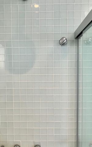 Apartamento à venda com 170m², 2 quartos e 2 vagas Apartamento à venda com 170m², 2 quartos e 2 vagasBanheiro social 2