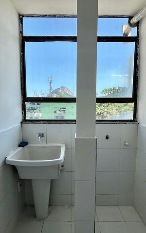 Apartamento à venda com 170m², 2 quartos e 2 vagas Apartamento à venda com 170m², 2 quartos e 2 vagasÁrea de Serviço