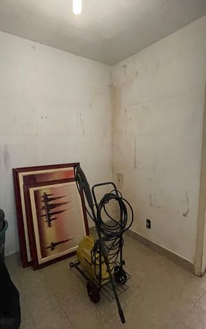 Casa à venda com 135m², 3 quartos e 3 vagas Casa à venda com 135m², 3 quartos e 3 vagasEscritório