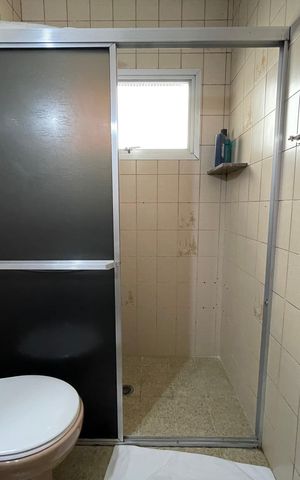 Casa à venda com 135m², 3 quartos e 3 vagas Casa à venda com 135m², 3 quartos e 3 vagasBanheiro 1