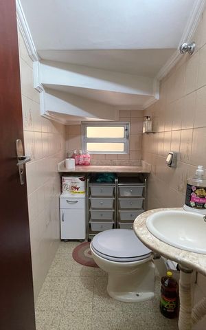 Casa à venda com 135m², 3 quartos e 3 vagas Casa à venda com 135m², 3 quartos e 3 vagasBanheiro 2