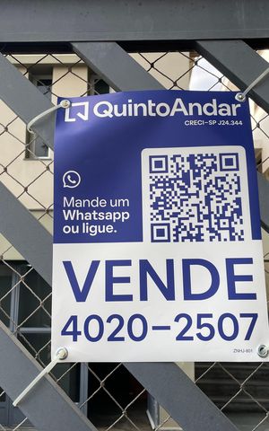 Casa à venda com 135m², 3 quartos e 3 vagas Casa à venda com 135m², 3 quartos e 3 vagasPlaquinha ZNHJ-801
