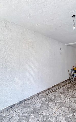 Casa à venda com 230m², 3 quartos e 2 vagasGaragem