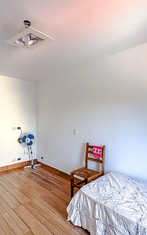 Casa à venda com 230m², 3 quartos e 2 vagasSuíte 2