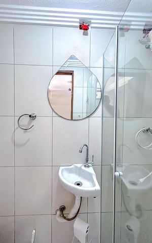 Casa à venda com 230m², 3 quartos e 2 vagasBanheiro de serviço