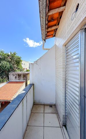 Casa à venda com 230m², 3 quartos e 2 vagasVaranda da Suíte 2