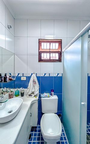 Casa à venda com 230m², 3 quartos e 2 vagasBanheiro da Suíte 1