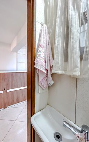 Casa à venda com 230m², 3 quartos e 2 vagasLavabo