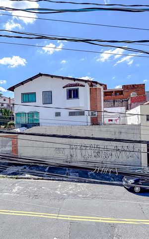 Casa à venda com 230m², 3 quartos e 2 vagasVaranda da suíte 1