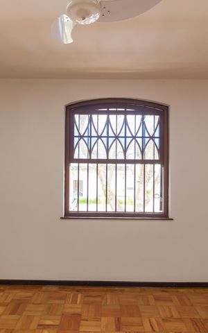Casa para alugar com 350m², 3 quartos e 6 vagas Casa para alugar com 350m², 3 quartos e 6 vagasSuíte