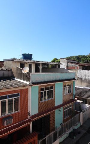 Casa de condomínio à venda com 125m², 2 quartos e 1 vagaVista