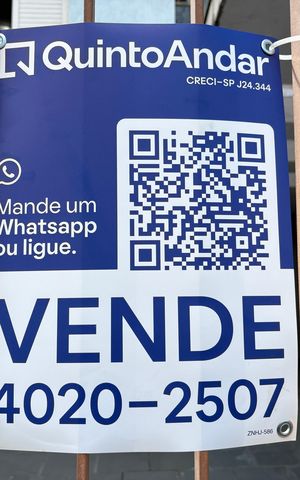 Casa à venda com 250m², 4 quartos e 4 vagas Casa à venda com 250m², 4 quartos e 4 vagasPlaca