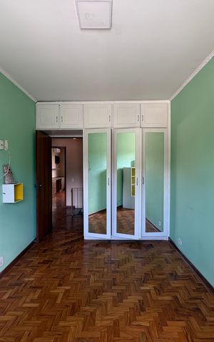 Casa à venda com 250m², 4 quartos e 4 vagas Casa à venda com 250m², 4 quartos e 4 vagasQuarto 2