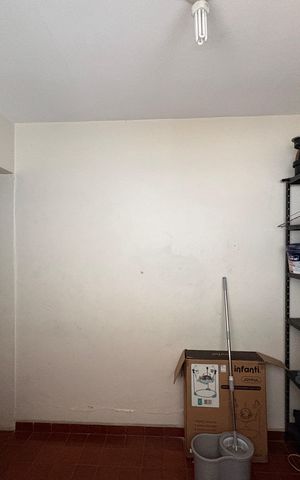 Casa à venda com 250m², 4 quartos e 4 vagas Casa à venda com 250m², 4 quartos e 4 vagasQuarto de Serviço