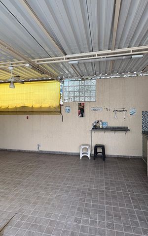 Casa à venda com 250m², 4 quartos e 4 vagas Casa à venda com 250m², 4 quartos e 4 vagasChurrasqueira