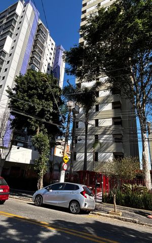 Apartamento à venda com 105m², 3 quartos e 1 vaga Apartamento à venda com 105m², 3 quartos e 1 vagaFachada
