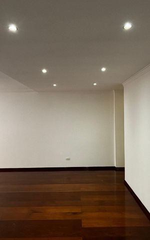 Apartamento à venda com 105m², 3 quartos e 1 vaga Apartamento à venda com 105m², 3 quartos e 1 vagaSala