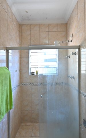 Casa à venda com 200m², 3 quartos e 4 vagasBanheiro Social