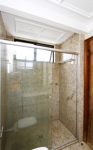 Apartamento para alugar com 185m², 4 quartos e 3 vagasBanheiro da Suíte 2