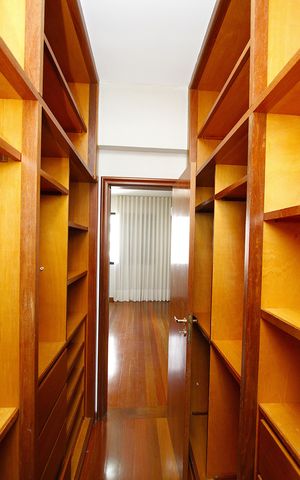 Apartamento para alugar com 185m², 4 quartos e 3 vagasCloset da suíte 4